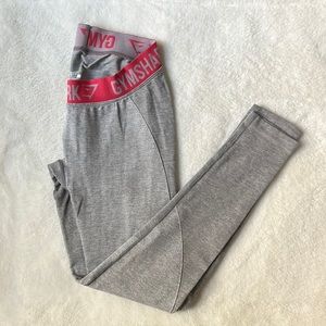 GYMSHARK • FLEX LEGGINGS LIGHT GREY